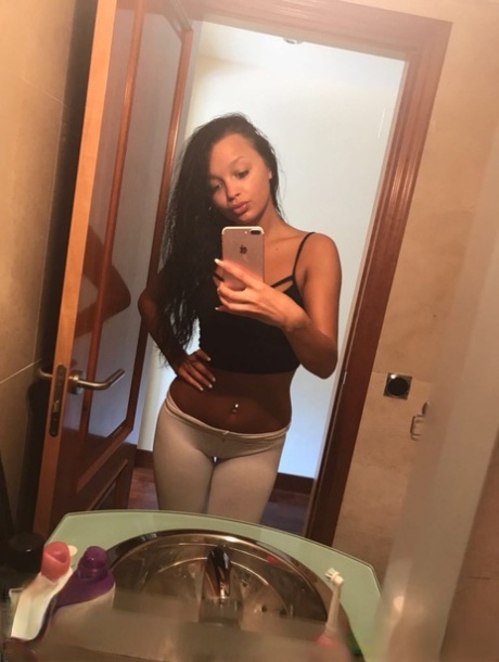 Abdurrahmangazi̇ Lüks Rezidans Konforunda Escort Bayan Buse